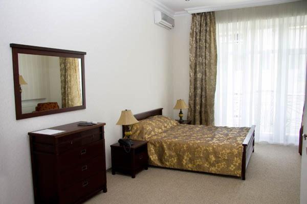 Ulʼyanovka Marco Polo Hotel מראה חיצוני תמונה