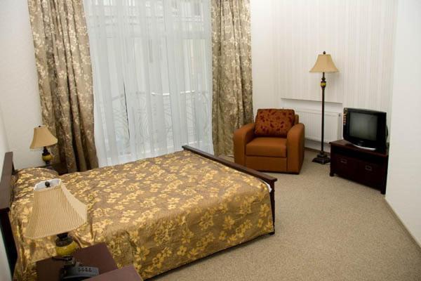 Ulʼyanovka Marco Polo Hotel מראה חיצוני תמונה