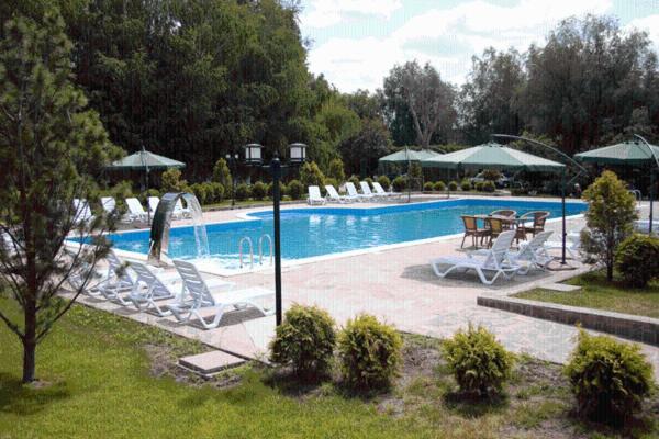 Ulʼyanovka Marco Polo Hotel מראה חיצוני תמונה