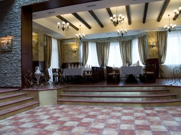 Ulʼyanovka Marco Polo Hotel מראה חיצוני תמונה